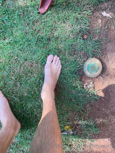 Pay 10 to see what s dangling between these legs and feet part 1