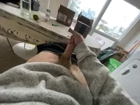 I m jerking off in my kitchen someone better not walk in on me part 1 