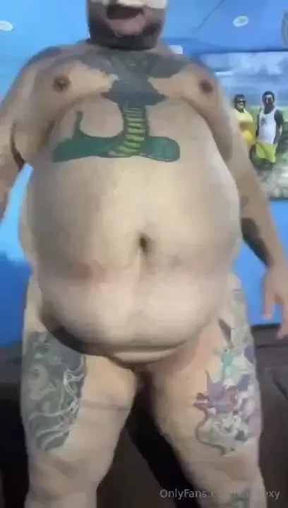 Can someone come play with me 