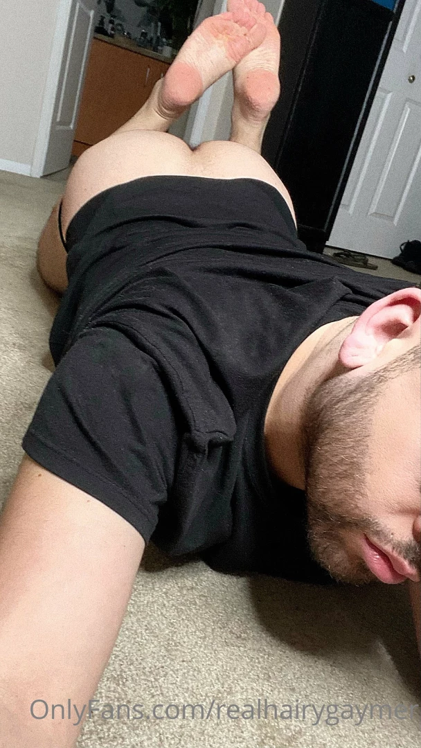 Mmmm come kiss my ass and give me a spank too 
