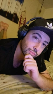 Leave me a little tip if you think i could be a cute little nude model