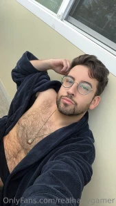 Mini photoshoot outside lettin the fur come out through my hugh hefner