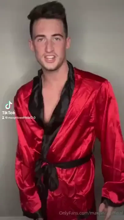 Be sure to vote this will be next weeks video so far robin from batman part 2 