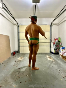 Hi ho hi ho and off to work i go