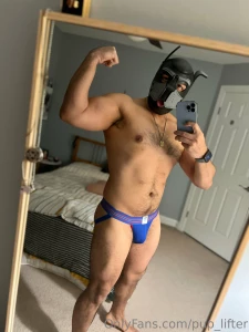 I just love the blue and black hood contrast such a bad boy now feed