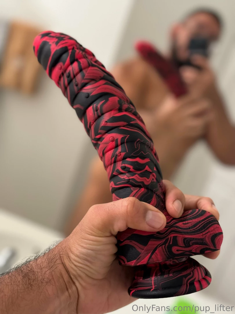 This new toy is not for the faint of heart the ridges just rub the part 2 