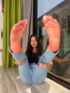 Fyp foryoupage footfetish feetfetish feet foot legs closeup pedicures part 12