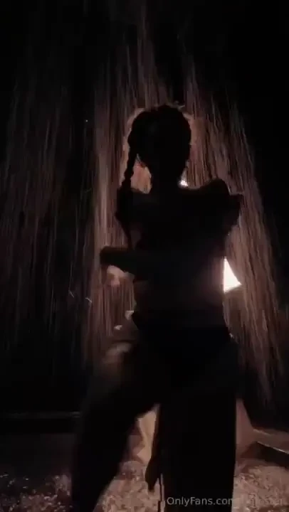 Dancing in water is so sexy what do u think 