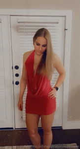 You know what time it is when i got my little red dress on