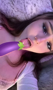 Who wants the uncensored video in their dm rn