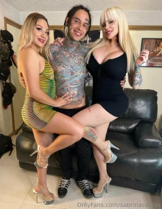 New threesome video dm me nicolexxxgarcia alexandrohernandez