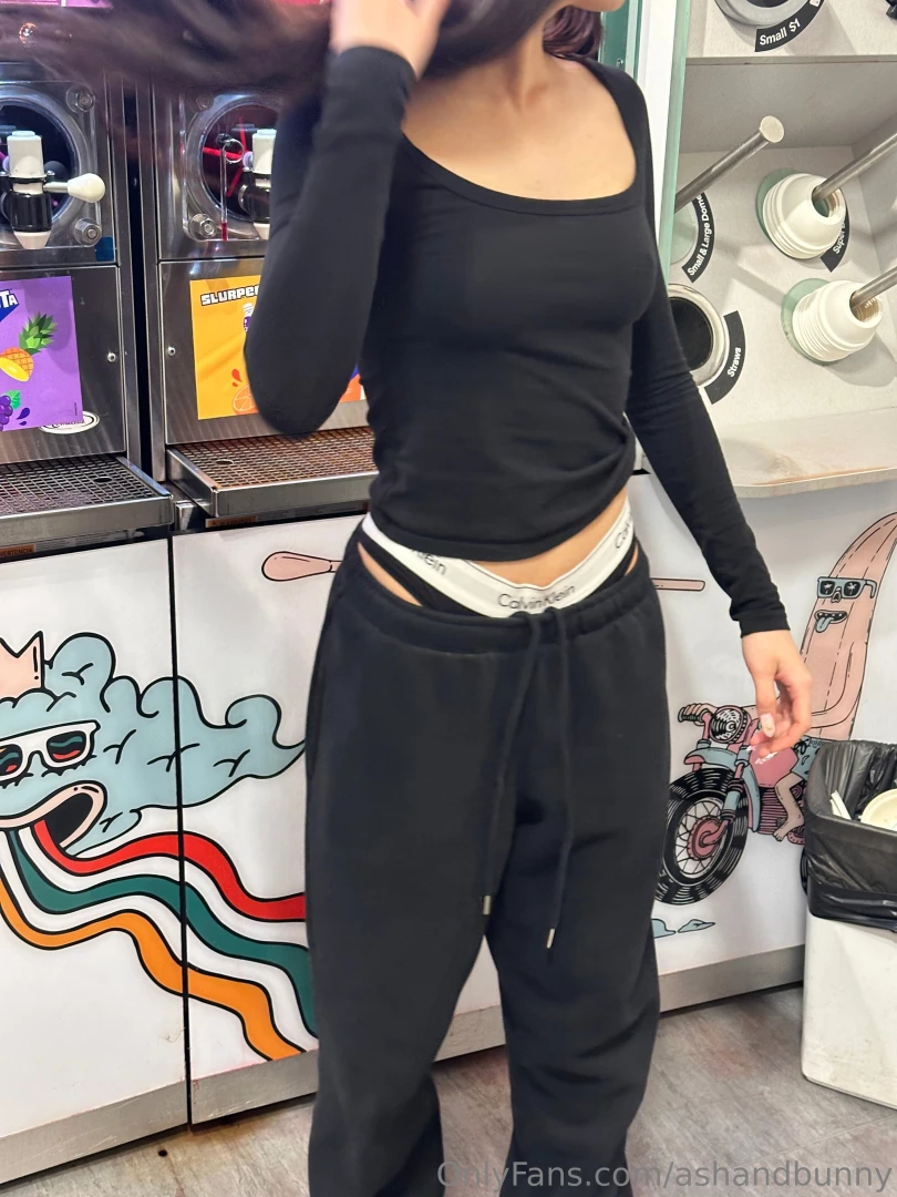 Average white cock whore in public belladesu 