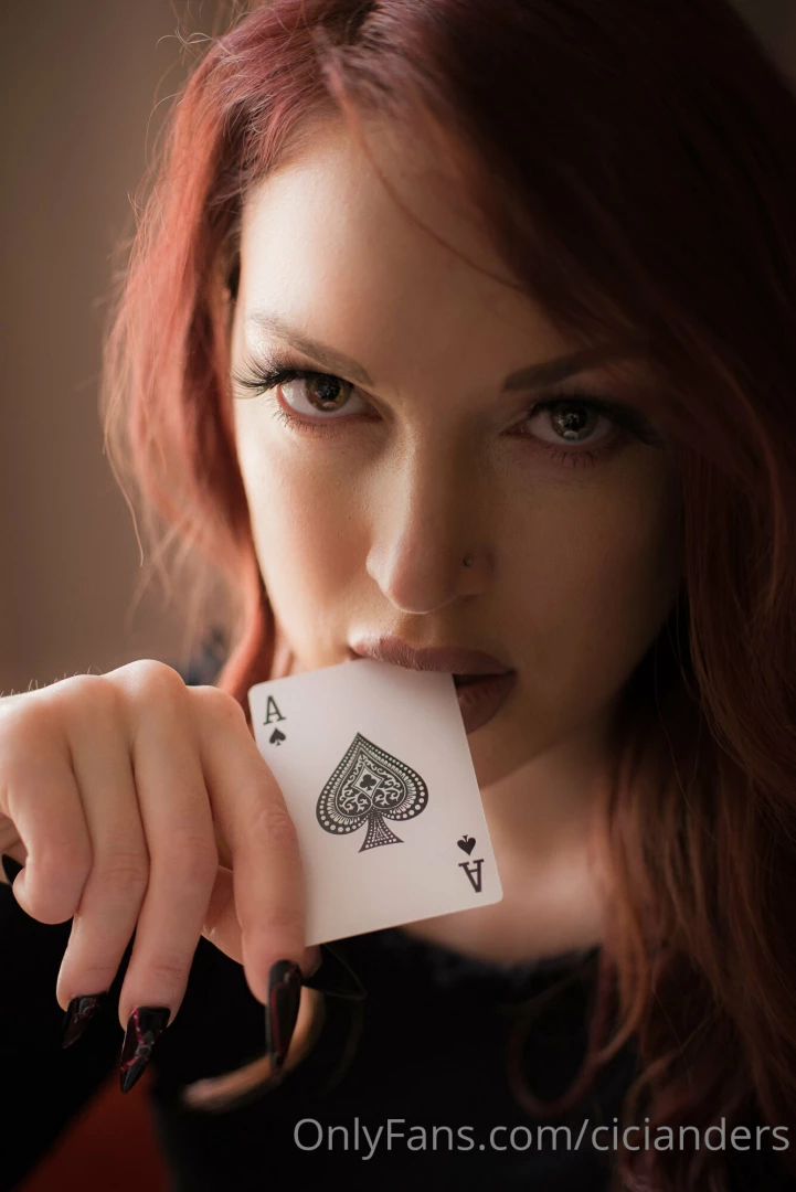 Looking at you can i be your queen 