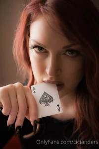 Looking at you can i be your queen