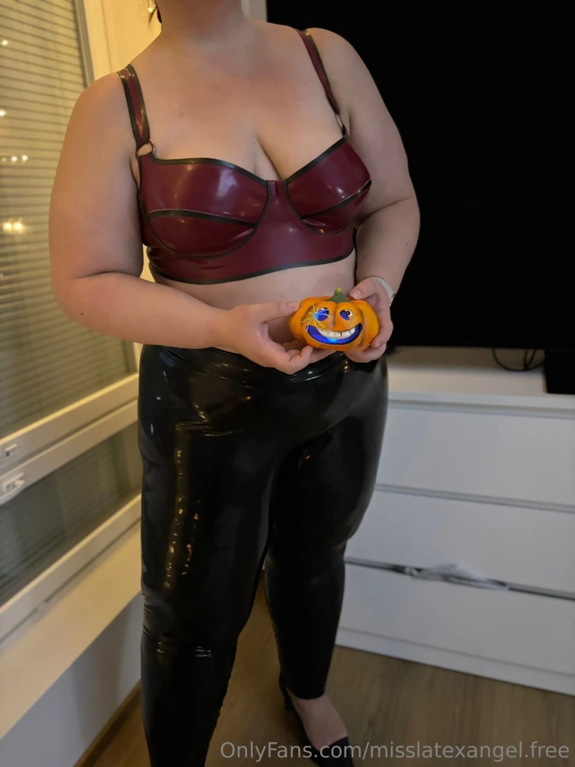 Tonight my paid page misslatexangel will be a halloween video with a 