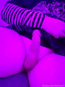 Hey gooners i got a new lighting setup for my pictures that ll make part 1