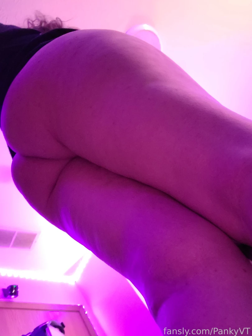 Pov i m about to sit on your face because you asked so nicely hope you 