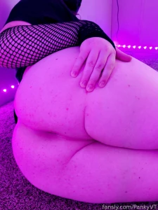 Pov you are up close and worshipping my butt cause i m the cutest part 1