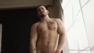 Hairy dick thiagofoxxl