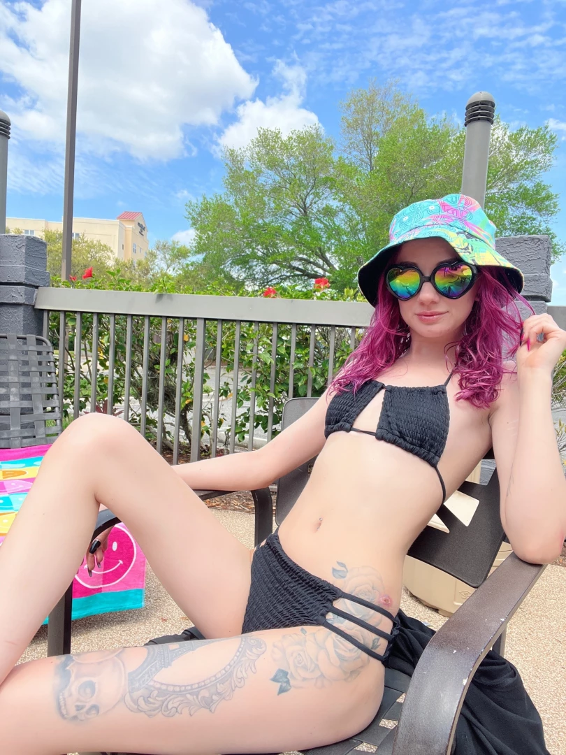 It s my last day in florida last chance to get my xxx page evanova 40 
