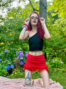 Sneaky outdoor strip-tease i hope nobody caught me unlock for more xxx
