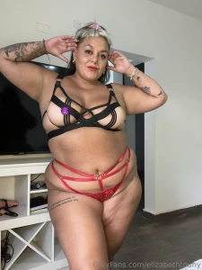 Wanna see whats hiding behind dm me