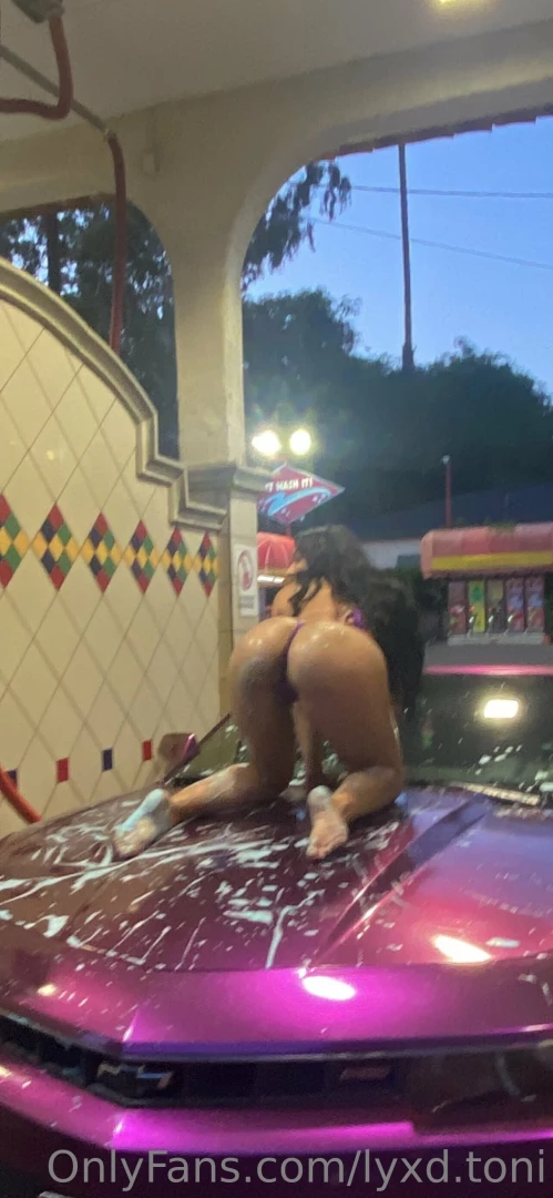 Do you guy like these photos would you like me to post them 