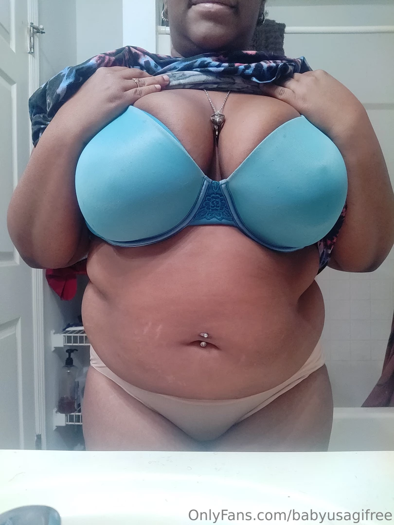 Big titties or big tummy your choice babe 