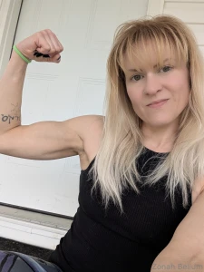 Post gym pic cause why not feeling good about getting back into a