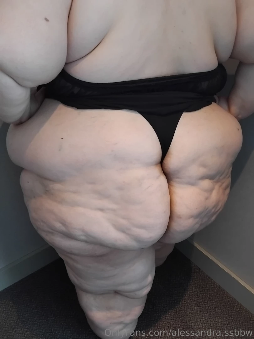 Fattest cellulite booty part 1 