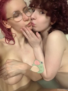 Just some casual pics of me amp my gf peachieteas having a bath would