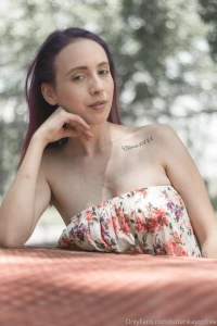 Hey babes welcome to my new free page im in the process of being part 3