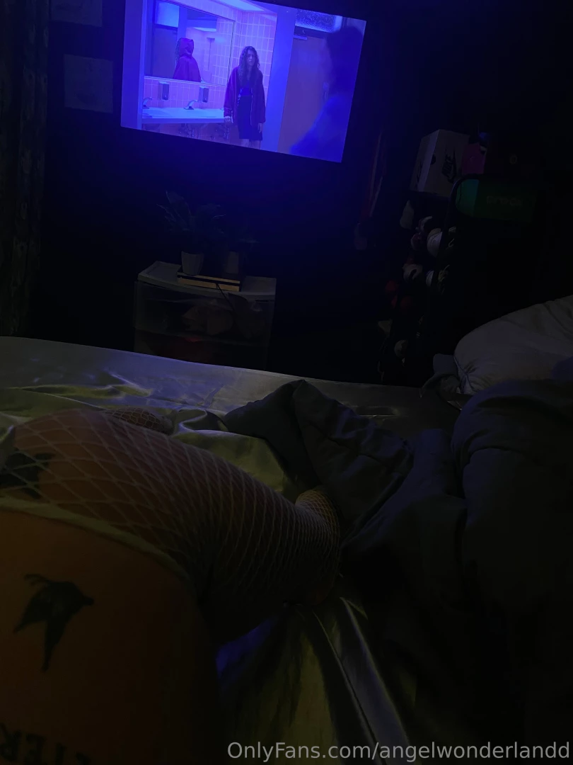 My love you online cause you gott see how wet this pussy got 