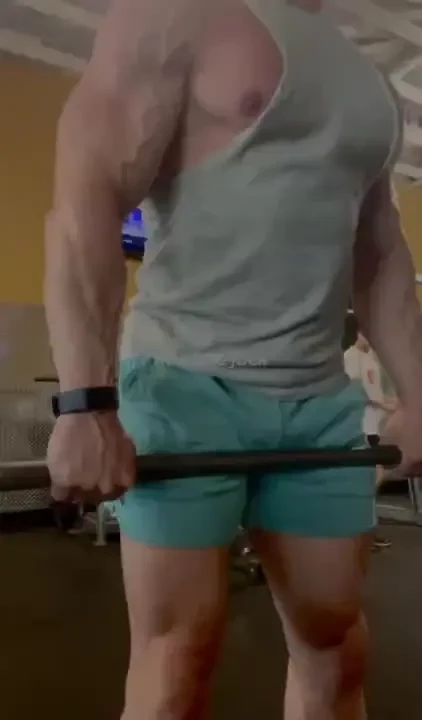 Shoulder up rights with a straight bar for front delts and traps part 1 