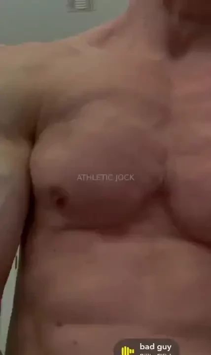 For those of you that enjoy my pec muscles and nipples 