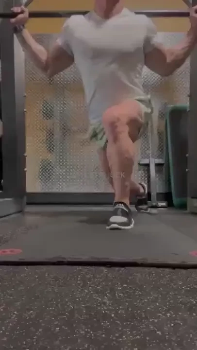 These target the outer and low glute i m only sharing these workouts 