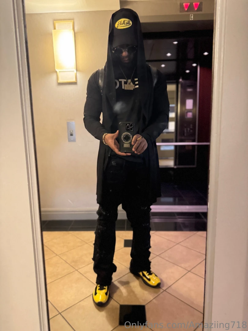 Forget the elevator let s take the stairs to my room 