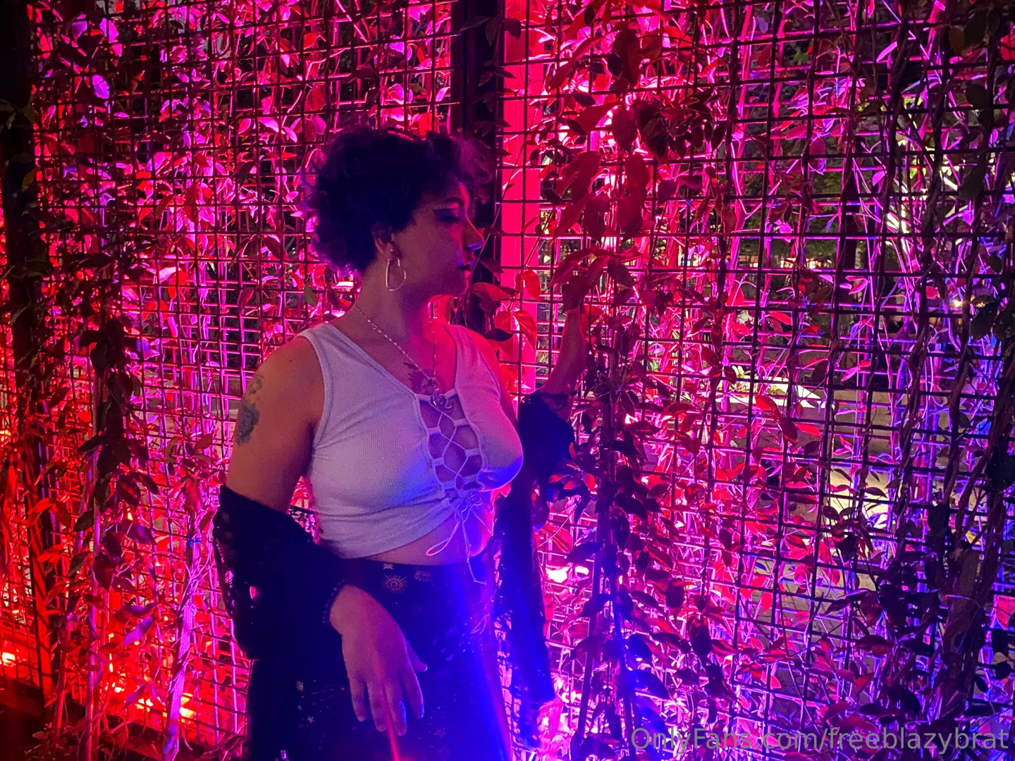 I ll be doing a weekly live stream on onlyfans starting this week i d 