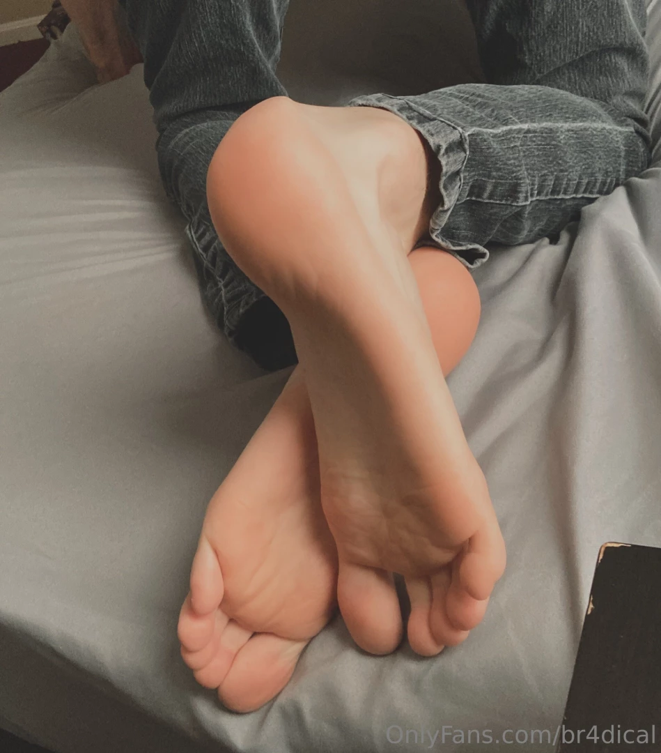 How many feet pics can one boy take in an afternoon part 6 