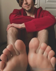 How many feet pics can one boy take in an afternoon part 13