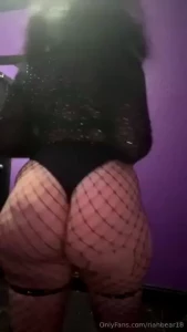Private dance say less