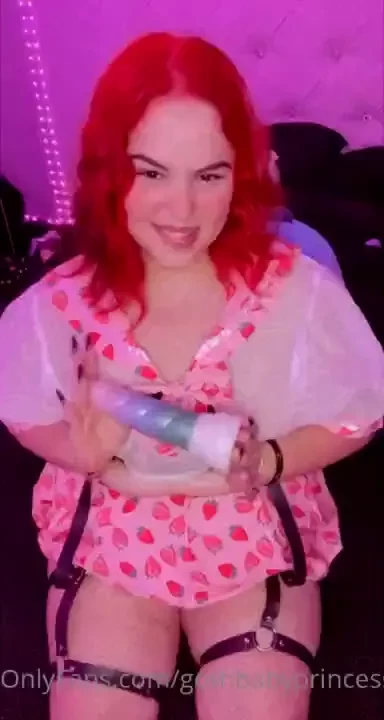 Who wants to see me play with my toys 