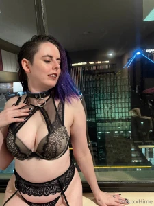 Flashing the vegas strip tbh i absolutely loved shooting this set gt