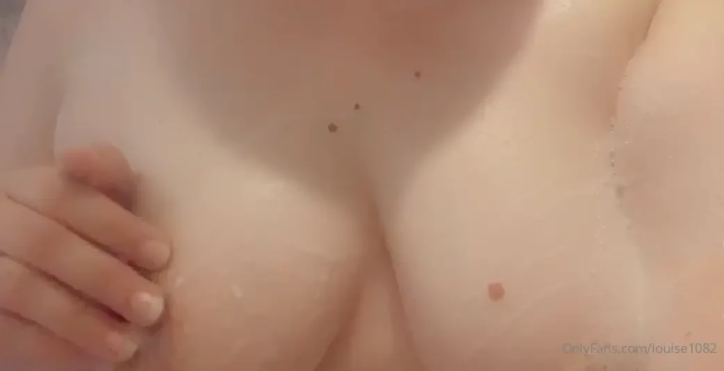 Shower time dm if you wanna join me 