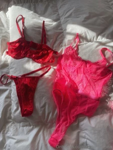 Red or pink part 7