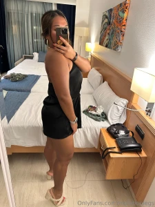 Messy room dont care lol