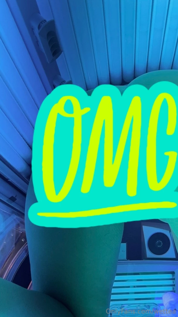 Pussy amp ass in the tanning bed 