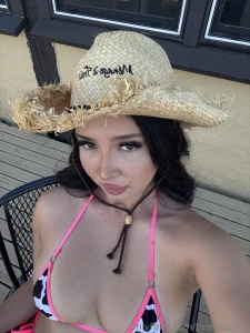 This hat s the only thing i m keeping on curious what s under it