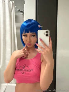 Send me a kiss in my dms part 1