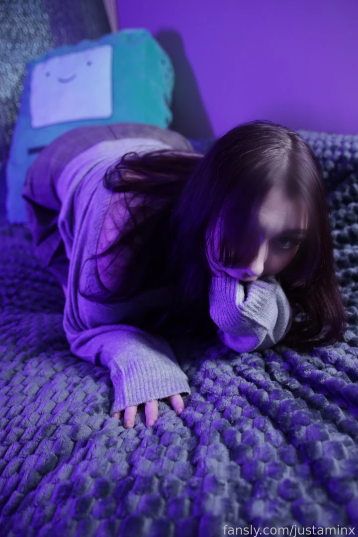 What you doing if you see this gremlin crawling out from your closet part 1 